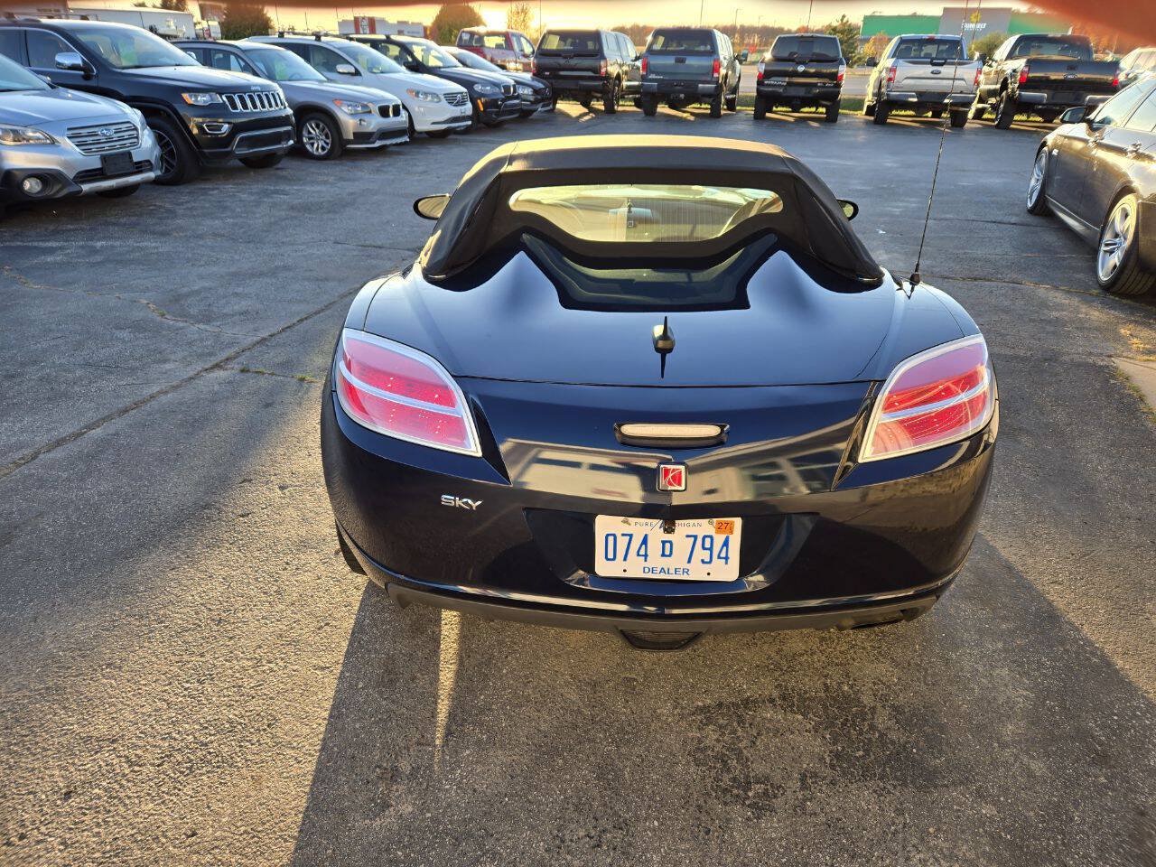 Used 2008 Saturn Sky w/ Premium Trim Package RWD image 15