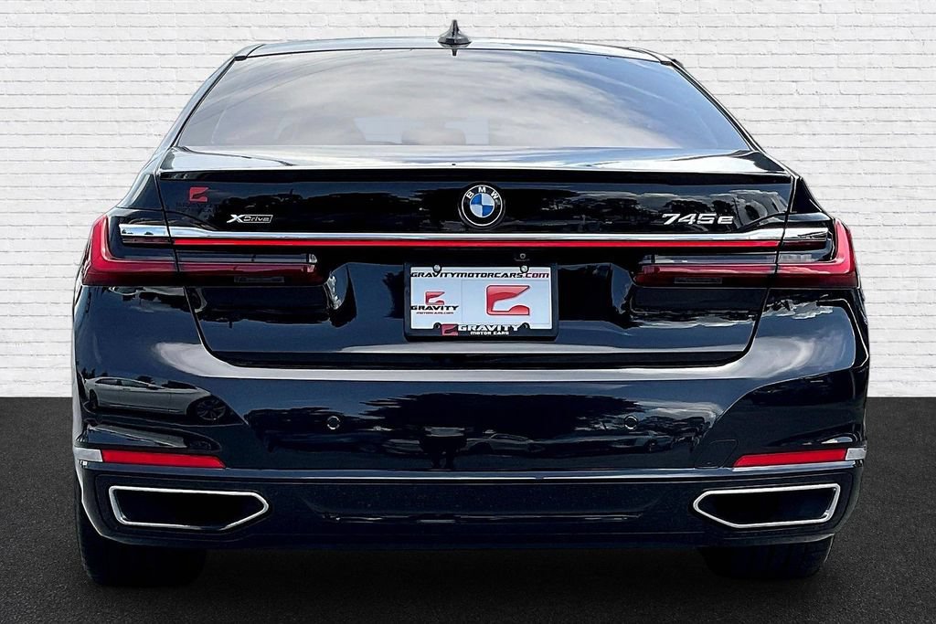 Used 2020 BMW 745e xDrive AWD/4WD image 5