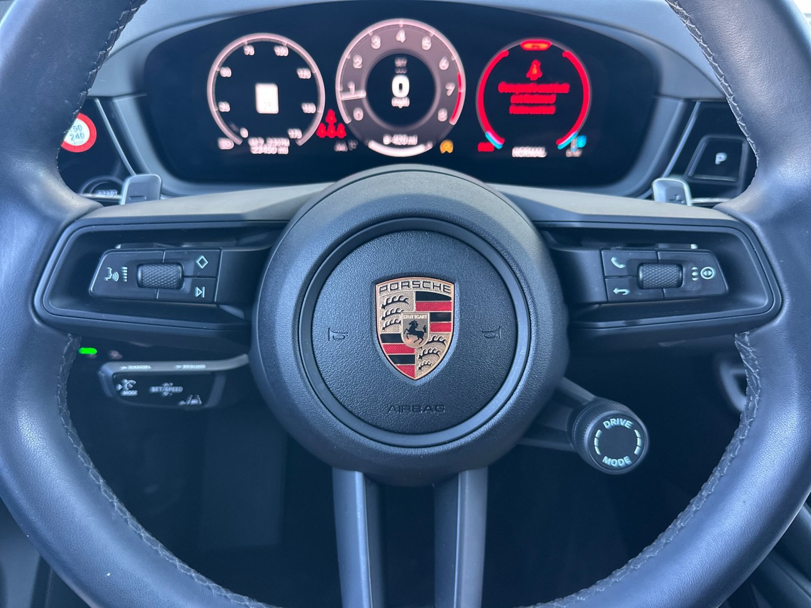 Certified 2024 Porsche Cayenne AWD/4WD image 15