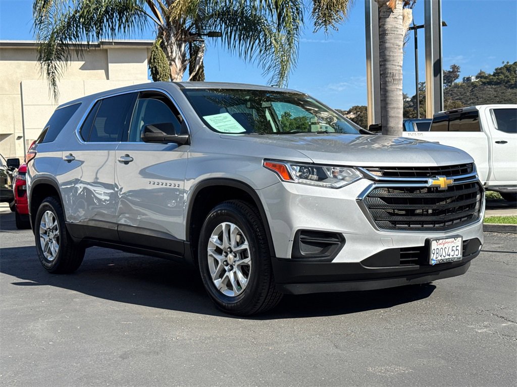 Used 2021 Chevrolet Traverse LS image 4