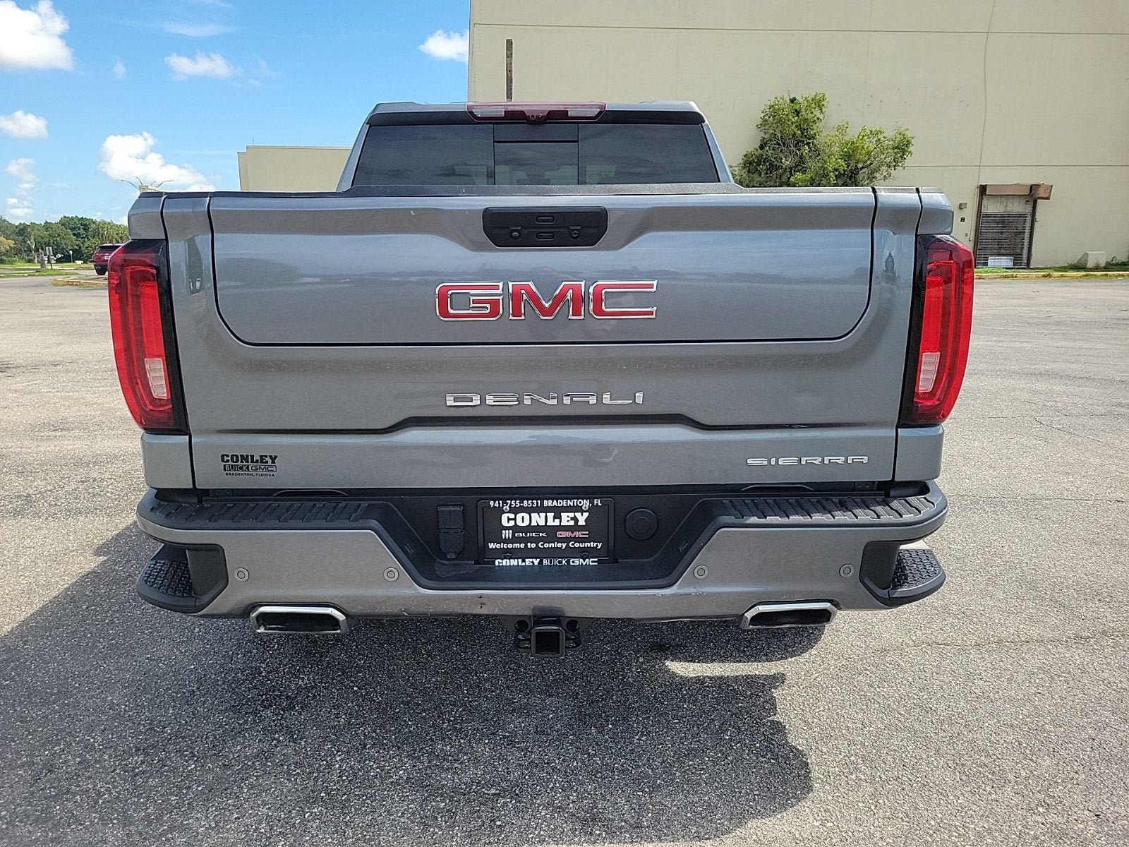 Certified 2021 GMC Sierra 1500 Denali w/ Denali Ultimate Package AWD/4WD image 8
