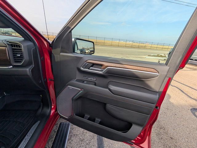 Certified 2022 Chevrolet Silverado 1500 High Country w/ Z71 Off-Road Package image 5