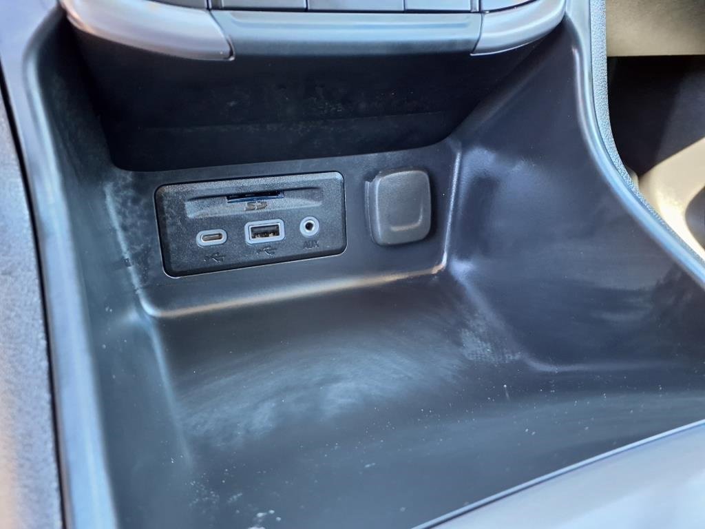 Used 2024 GMC Terrain AT4 w/ Tech Package image 28