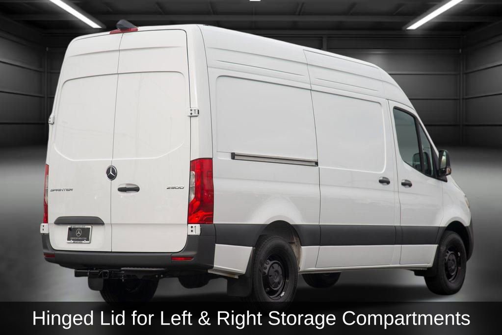 Used 2025 Mercedes-Benz Sprinter 2500 image 13