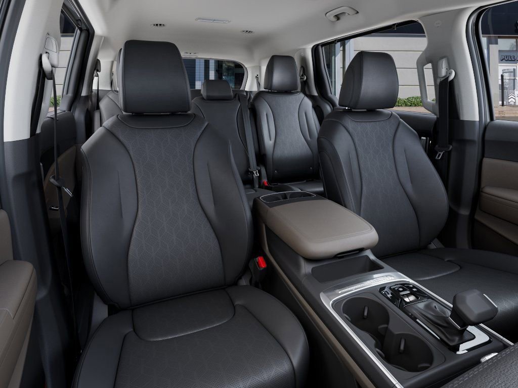New 2026 Kia Carnival EX FWD image 19