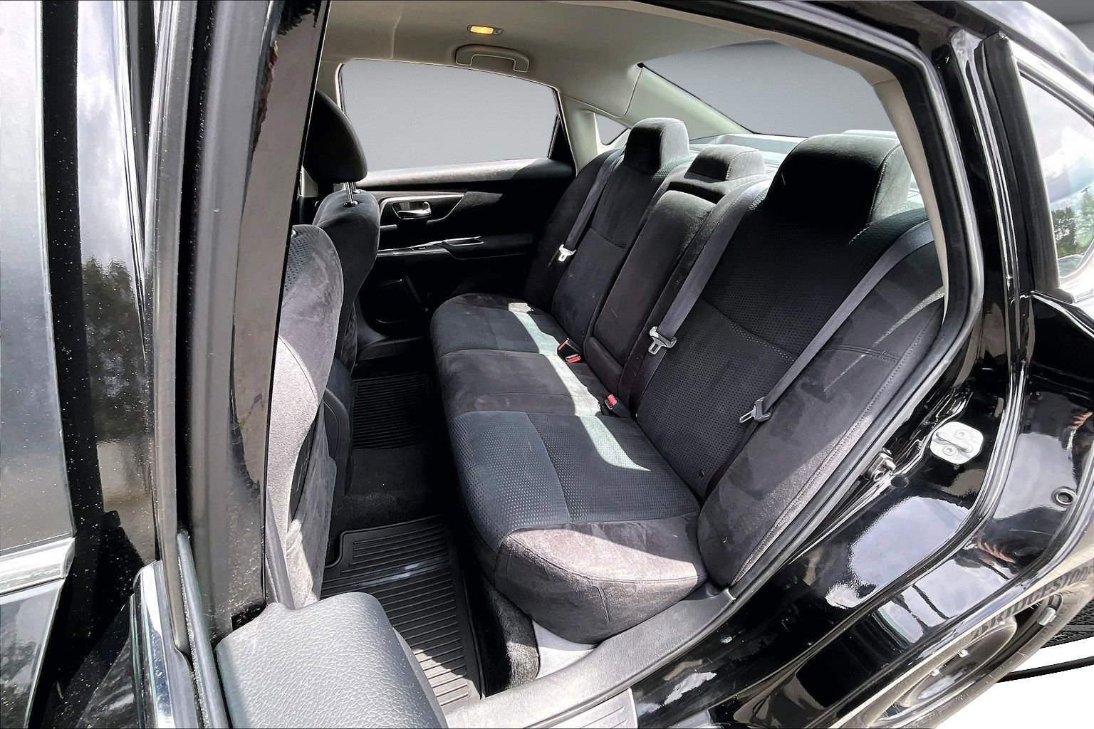 Used 2014 Nissan Altima 2.5 S w/ Display Audio Package FWD image 20