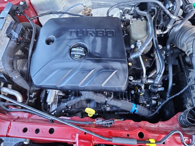 Used 2023 Buick Encore GX Essence w/ Experience Buick Package image 21