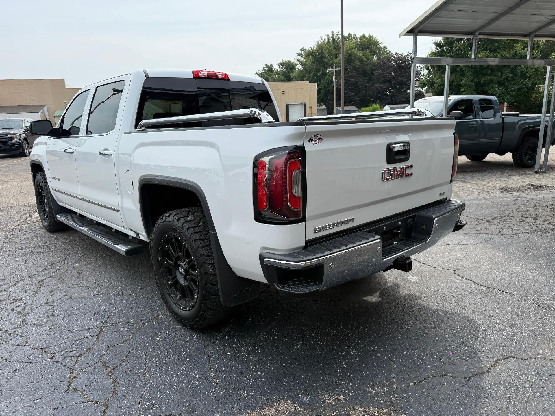 Used 2016 GMC Sierra 1500 SLT AWD/4WD image 4