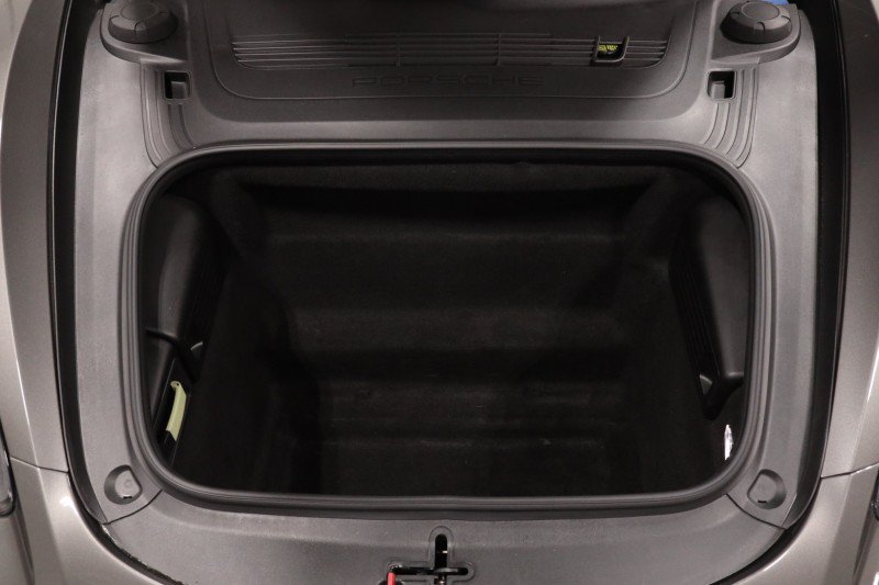 Used 2017 Porsche 718 Boxster RWD image 15
