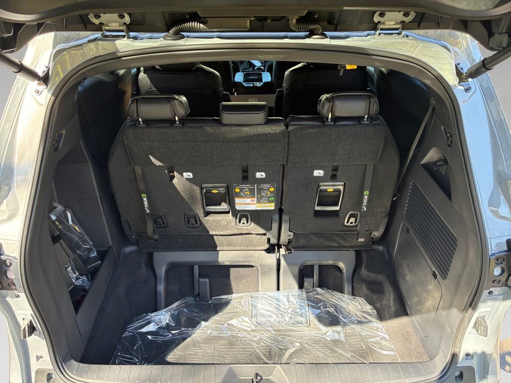 New 2026 Toyota Sienna XLE Woodland Edition AWD/4WD image 19