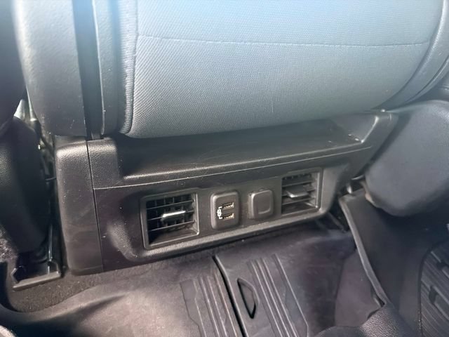 Used 2022 GMC Sierra 1500 Elevation w/ LPO, Elevation Black Package AWD/4WD image 16