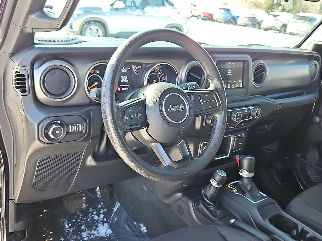 Used 2022 Jeep Wrangler Sport image 16