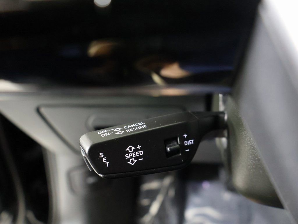 Used 2021 Audi A6 Premium Plus w/ Executive Package image 27