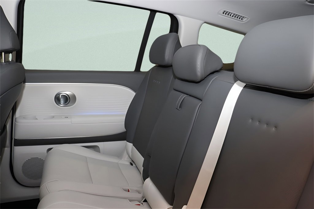 New 2026 Hyundai Ioniq 9 SEL image 9
