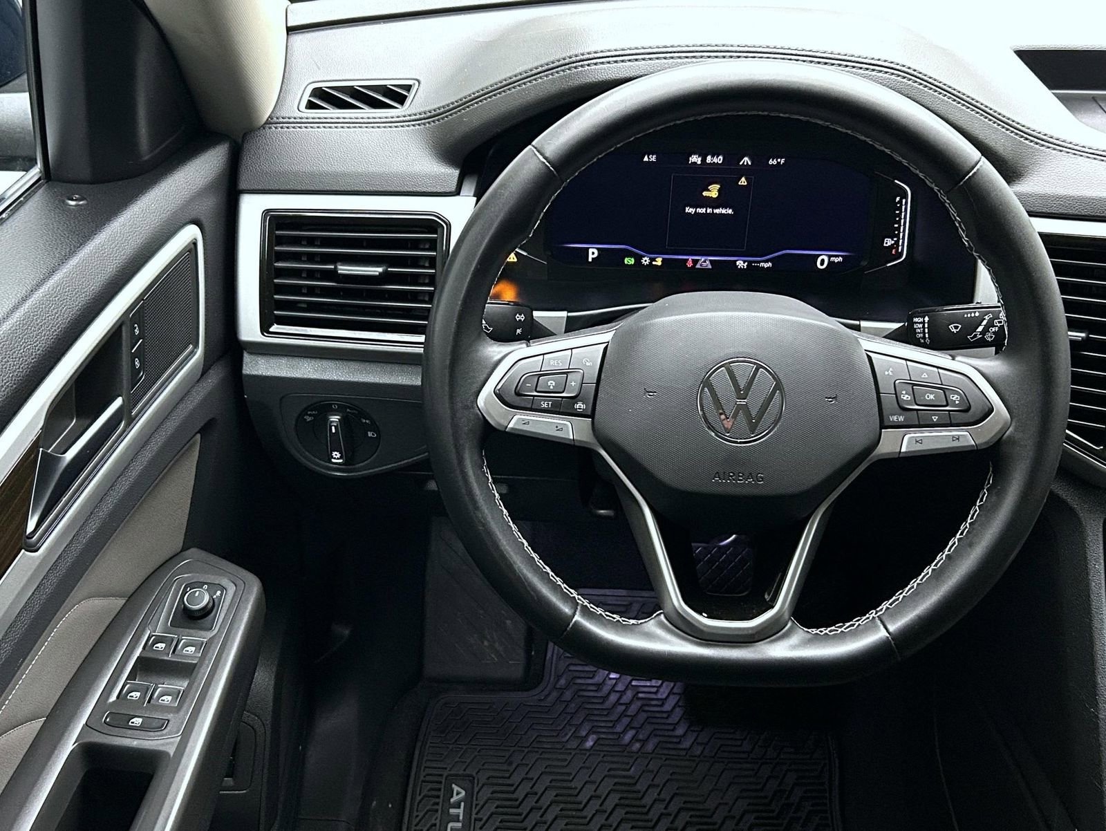 Used 2023 Volkswagen Atlas SE image 12