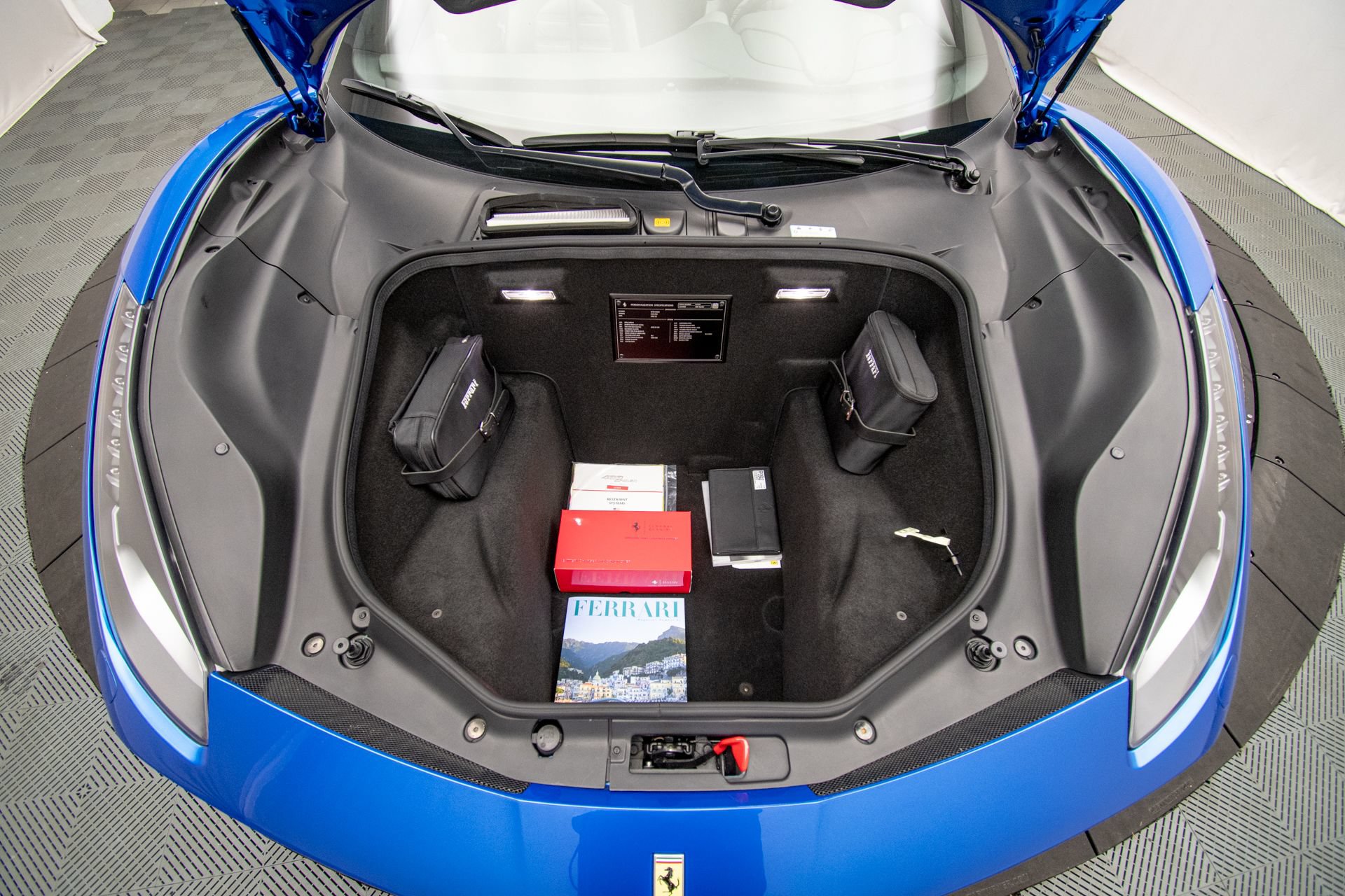 Used 2017 Ferrari 488 Spider RWD image 37