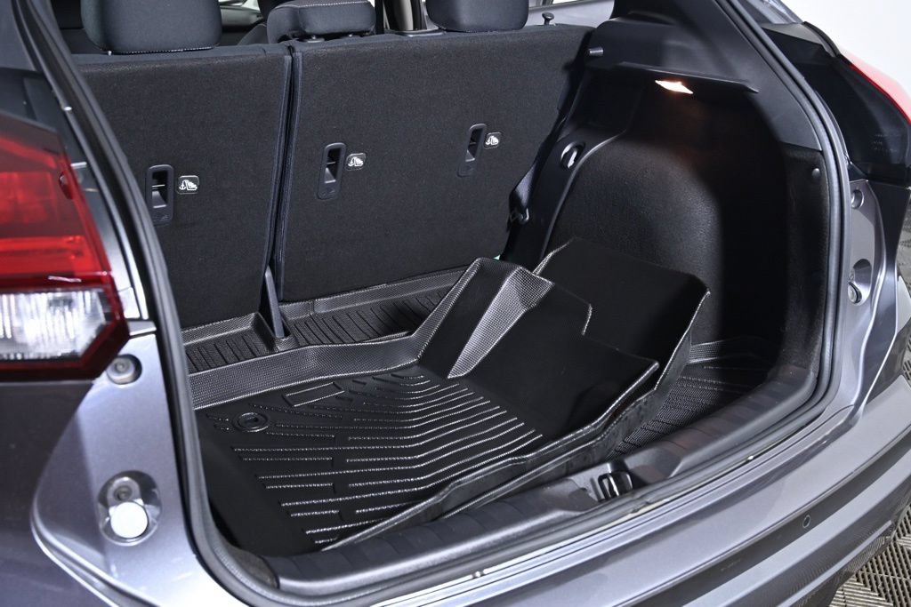 Certified 2022 Nissan Kicks SV FWD image 32