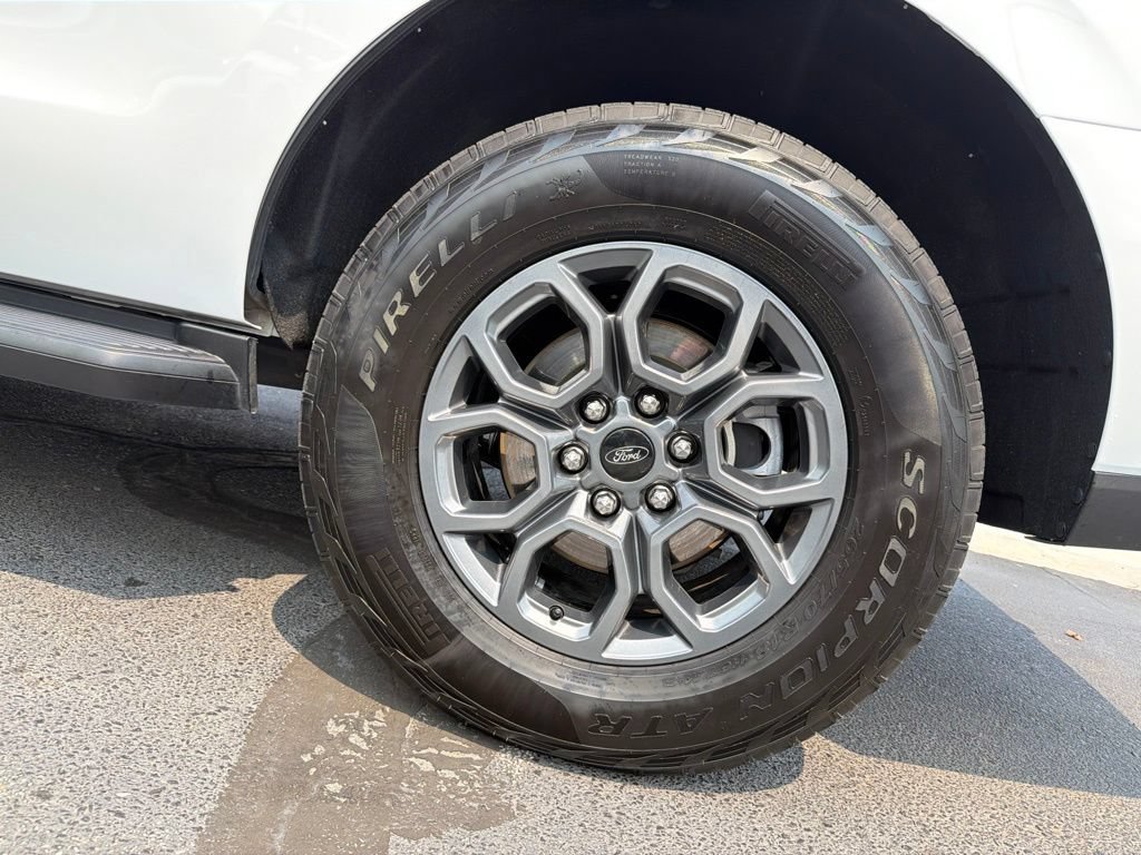 Used 2025 Ford Expedition Active AWD/4WD image 35