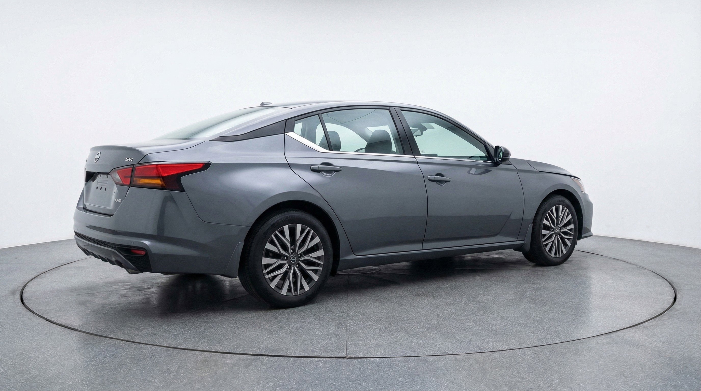 Used 2025 Nissan Altima 2.5 SV image 9