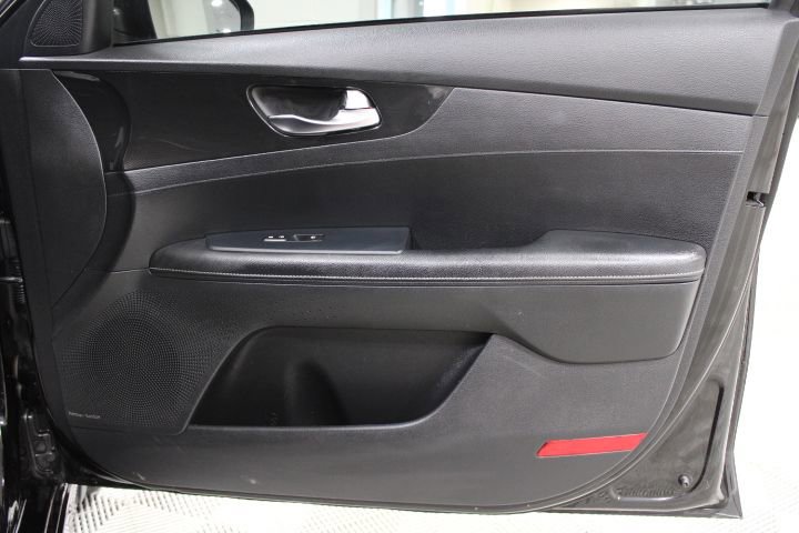 Used 2021 Kia Forte GT-Line w/ GT-Line Premium Package image 19