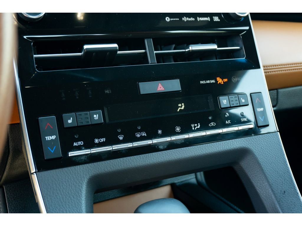 Used 2019 Toyota Avalon Limited w/ Advanced Safety Package image 26