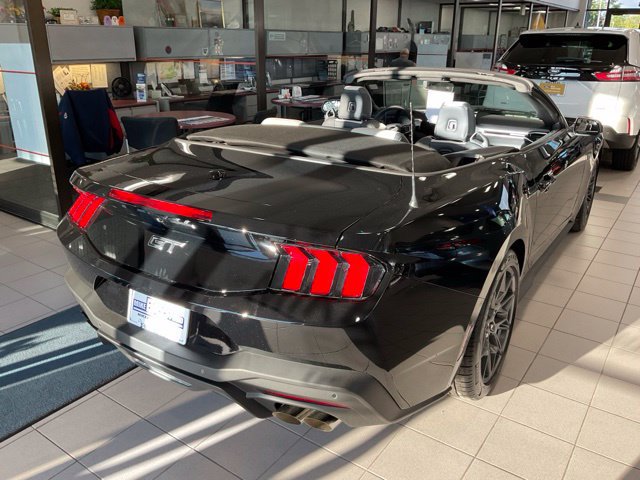 Used 2026 Ford Mustang GT Premium w/ GT Performance Package RWD image 7