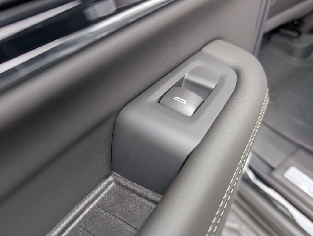New 2026 GMC Yukon XL Elevation w/ Elevation Premium Package image 12