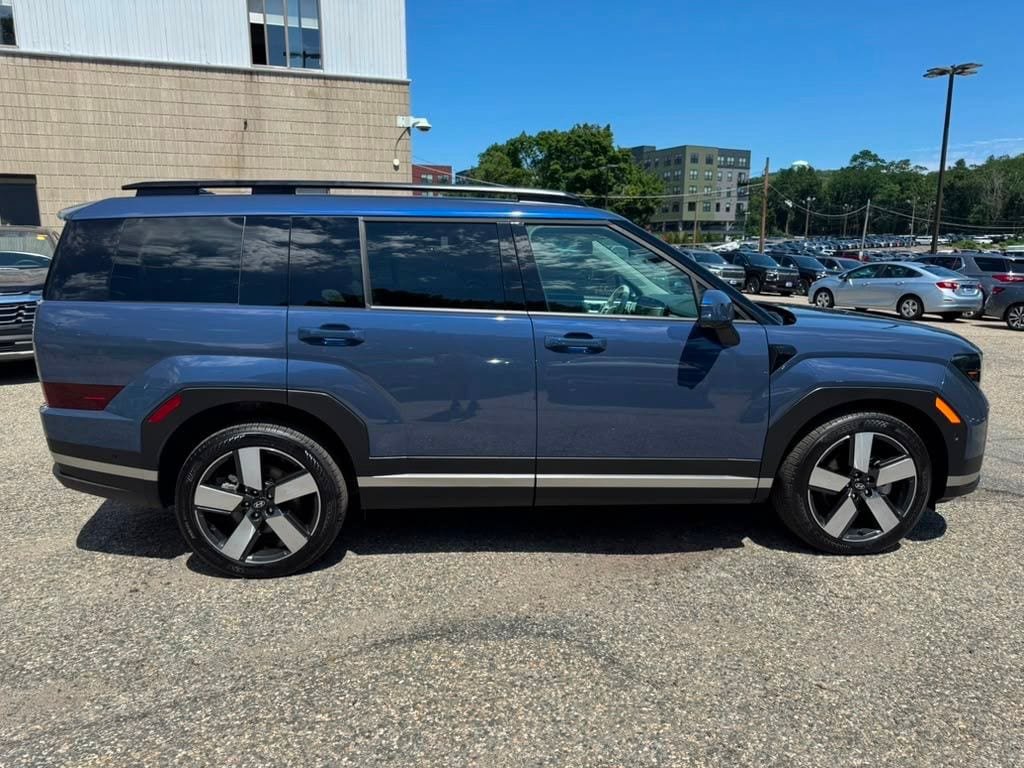 Certified 2026 Hyundai Santa Fe Limited AWD/4WD image 8