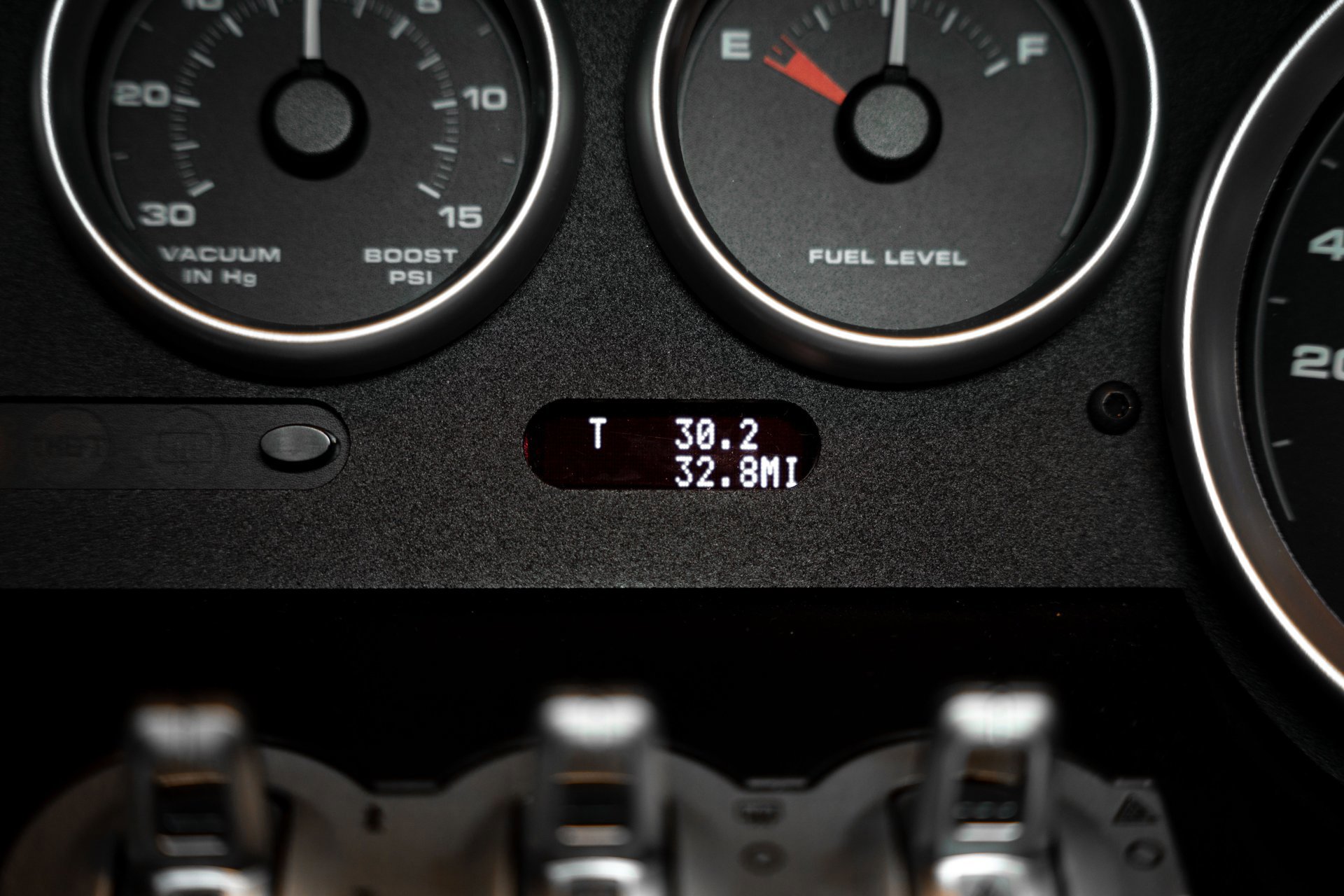 Used 2006 Ford GT image 3