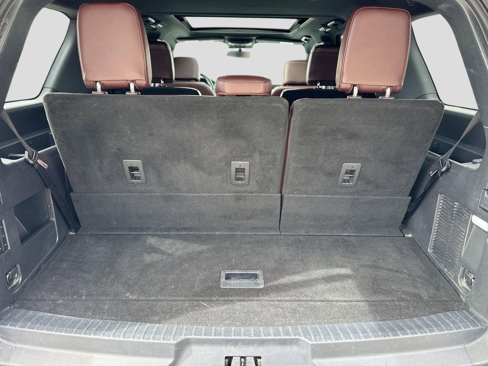 Used 2022 Ford Expedition Limited image 35