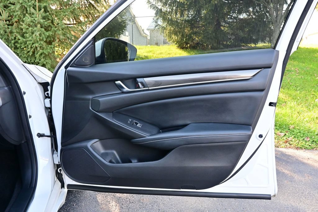Used 2018 Honda Accord Sport image 20