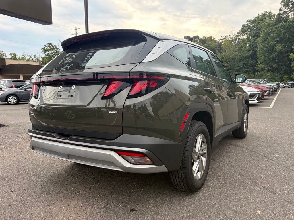Certified 2025 Hyundai Tucson SE AWD/4WD image 4