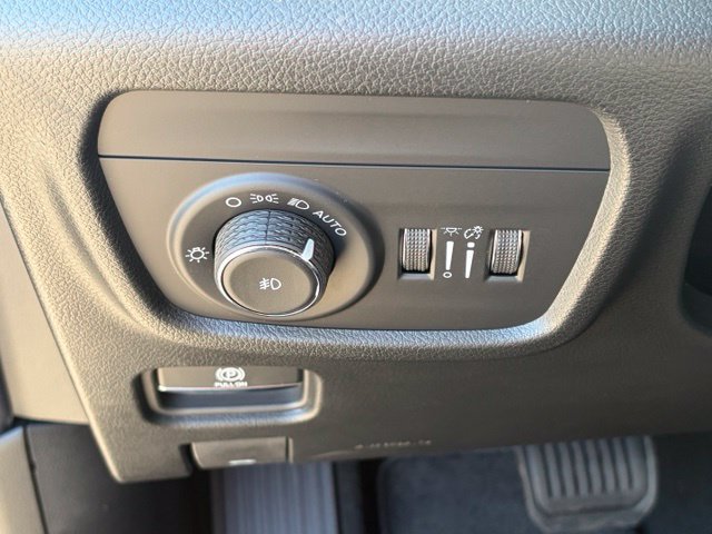 New 2027 Jeep Grand Cherokee L Limited AWD/4WD image 26