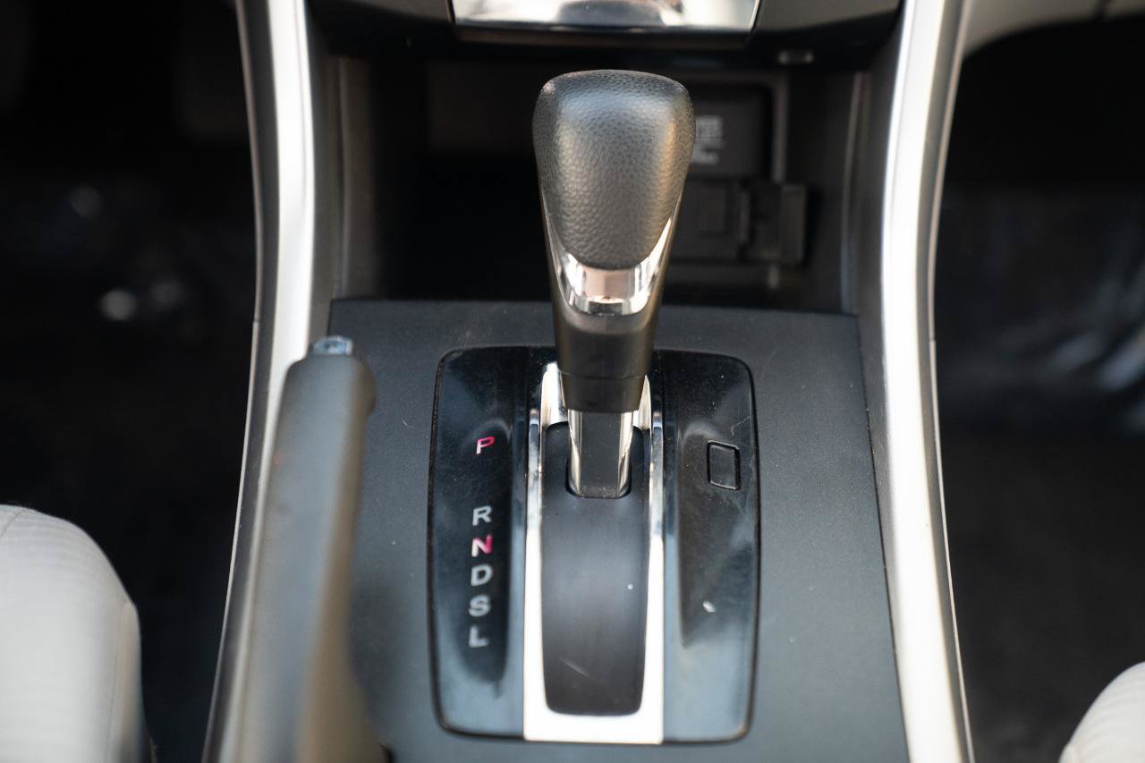 Used 2015 Honda Accord LX image 31