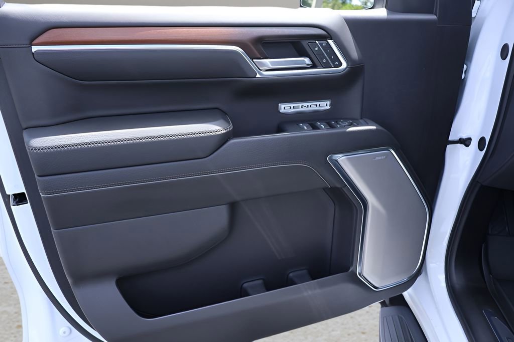 Used 2024 GMC Sierra 1500 Denali w/ Technology Package image 14