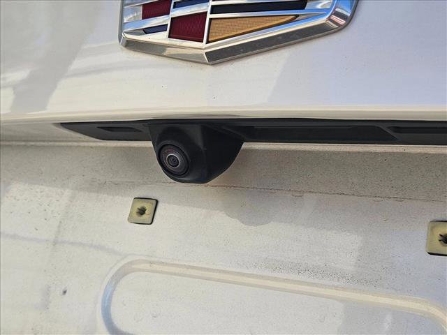 Used 2024 Cadillac XT4 Premium Luxury image 8