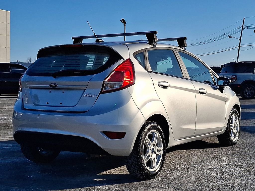 Used 2017 Ford Fiesta SE image 6