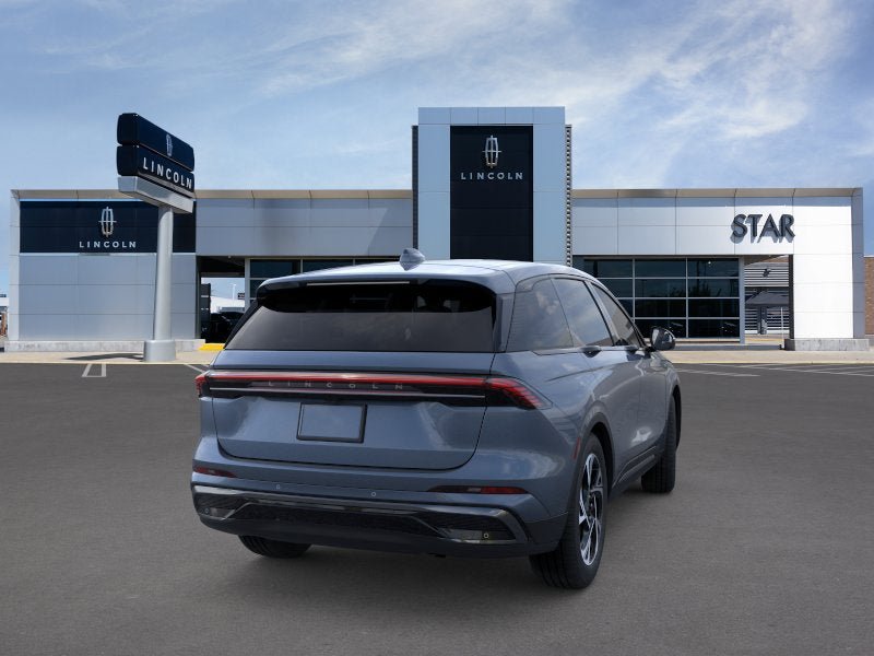 New 2026 Lincoln Nautilus Premier w/ Jet Appearance Package AWD/4WD image 8