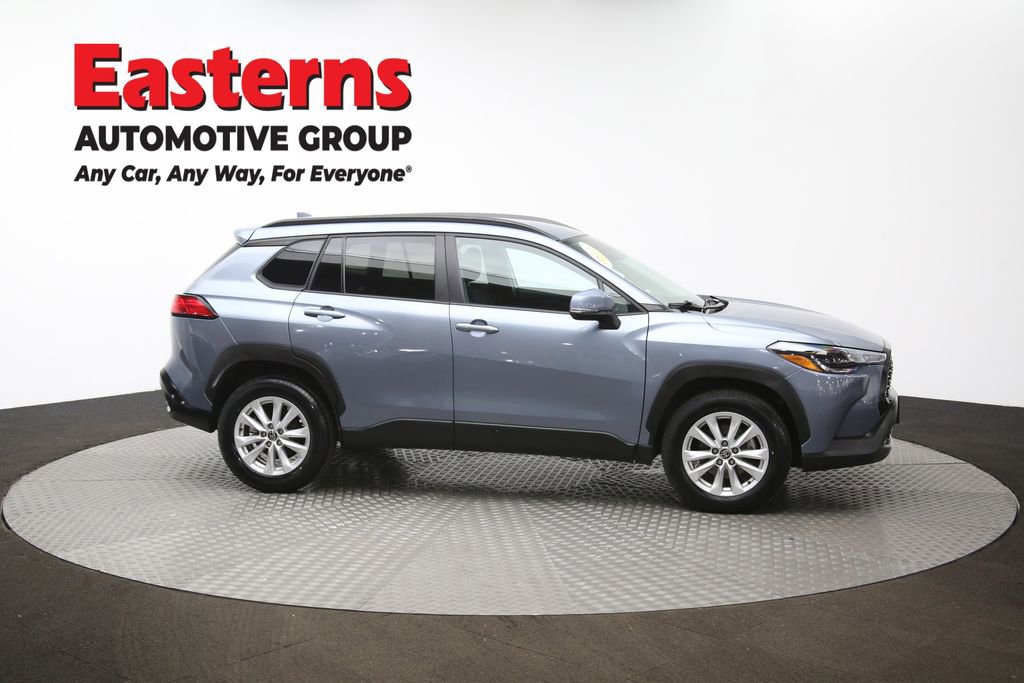 Used 2024 Toyota Corolla Cross LE image 43