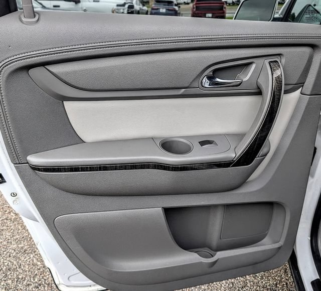 Used 2016 GMC Acadia SLT FWD image 17