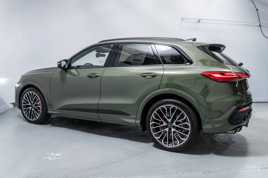 New 2026 Audi SQ5 Prestige AWD/4WD image 2