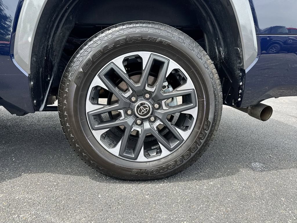 Used 2024 Toyota Tundra Limited AWD/4WD image 27
