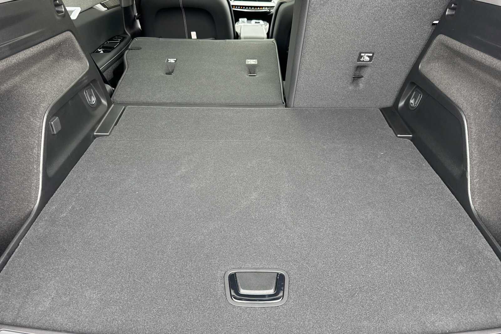 New 2027 Cadillac Optiq Sport w/ LPO, Floor Liner Package AWD/4WD image 43