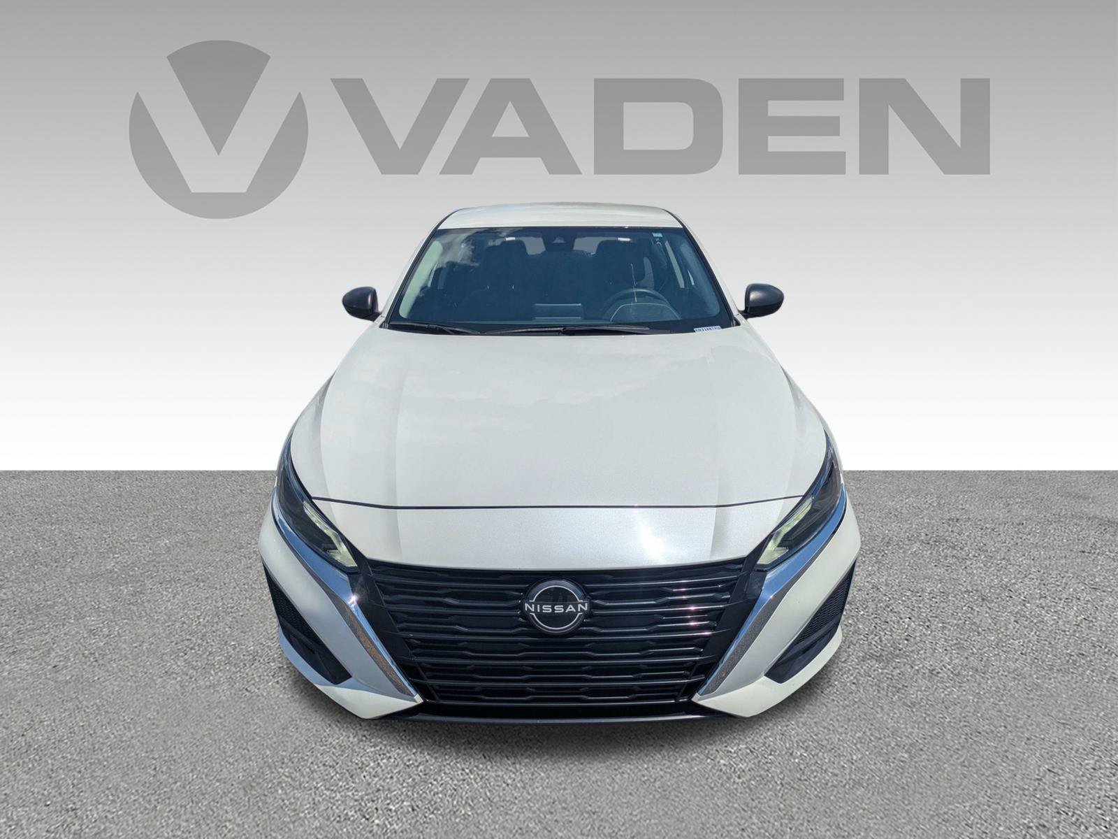 Used 2024 Nissan Altima 2.5 SV FWD image 28