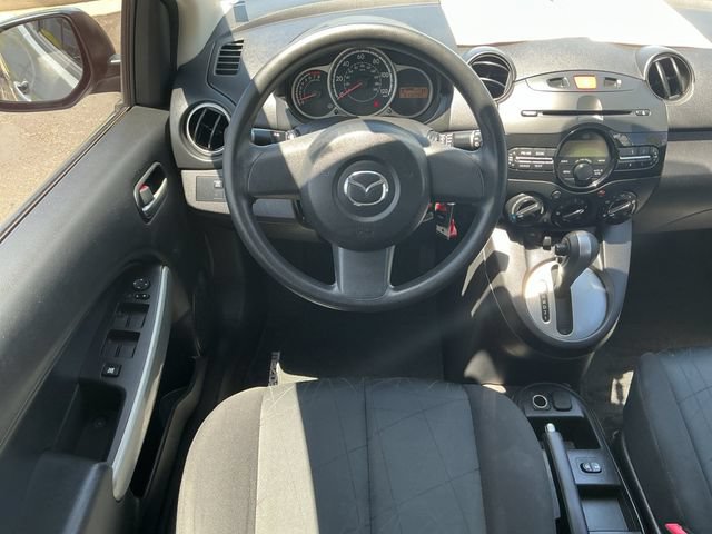 Used 2011 MAZDA MAZDA2 Sport FWD image 12