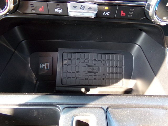 New 2024 Ford F150 XLT w/ Equipment Group 303A High image 24