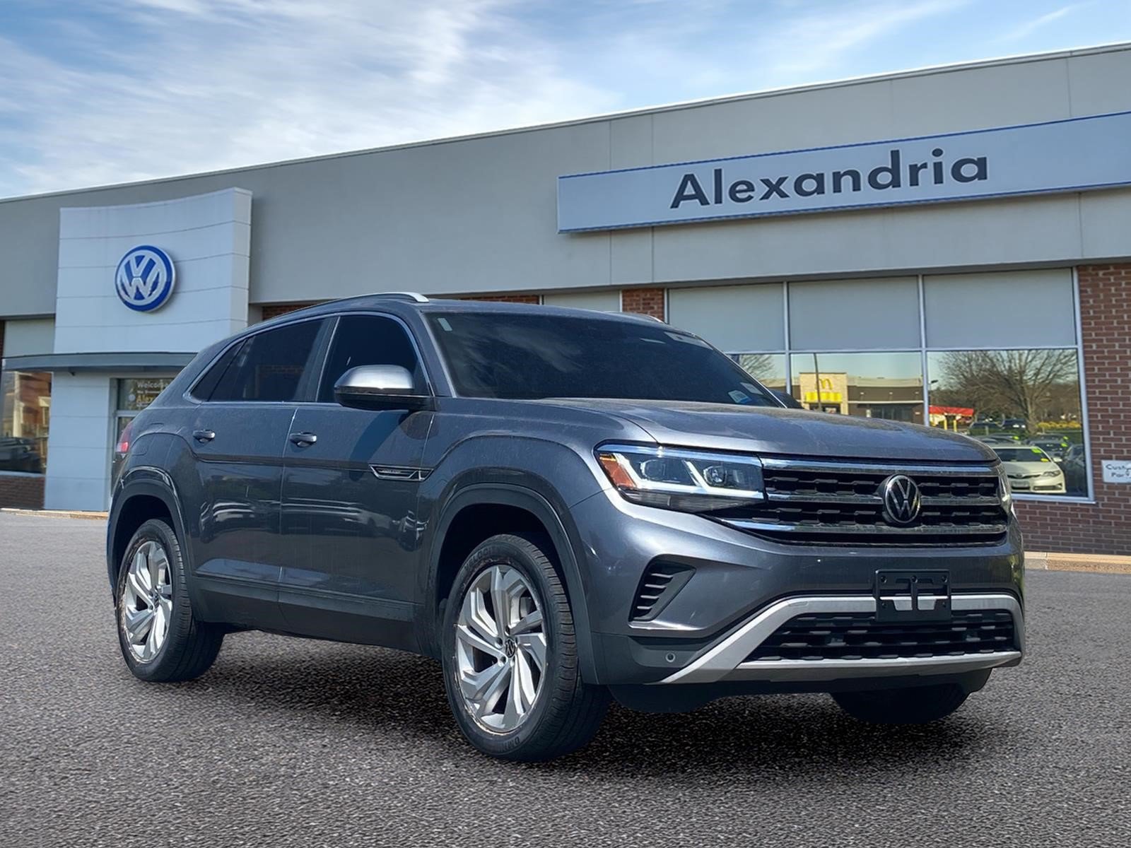 Used 2021 Volkswagen Atlas Cross Sport SEL FWD video 1
