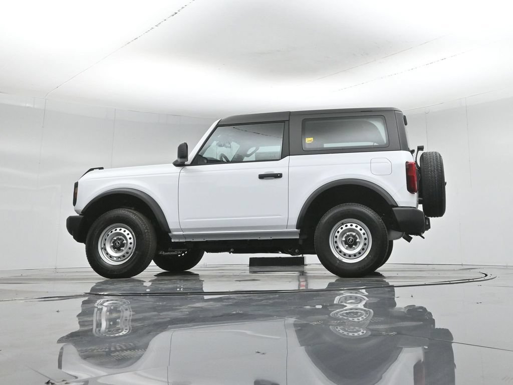 New 2026 Ford Bronco 2-Door AWD/4WD image 48