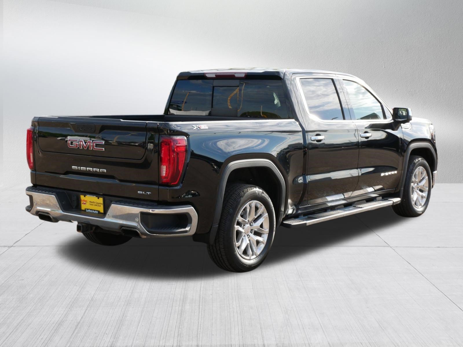 Used 2020 GMC Sierra 1500 SLT w/ SLT Premium Plus Package AWD/4WD image 7