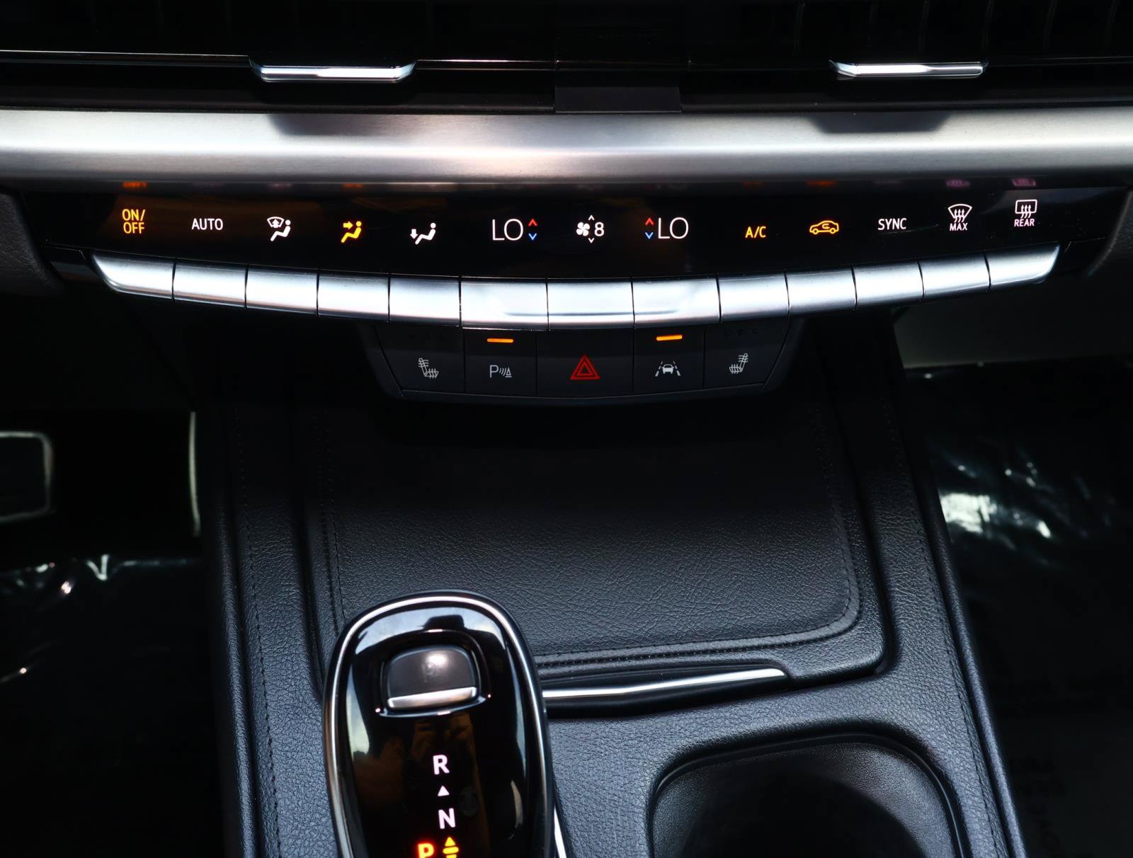 Used 2024 Cadillac XT4 Sport w/ Active Safety Package FWD image 22